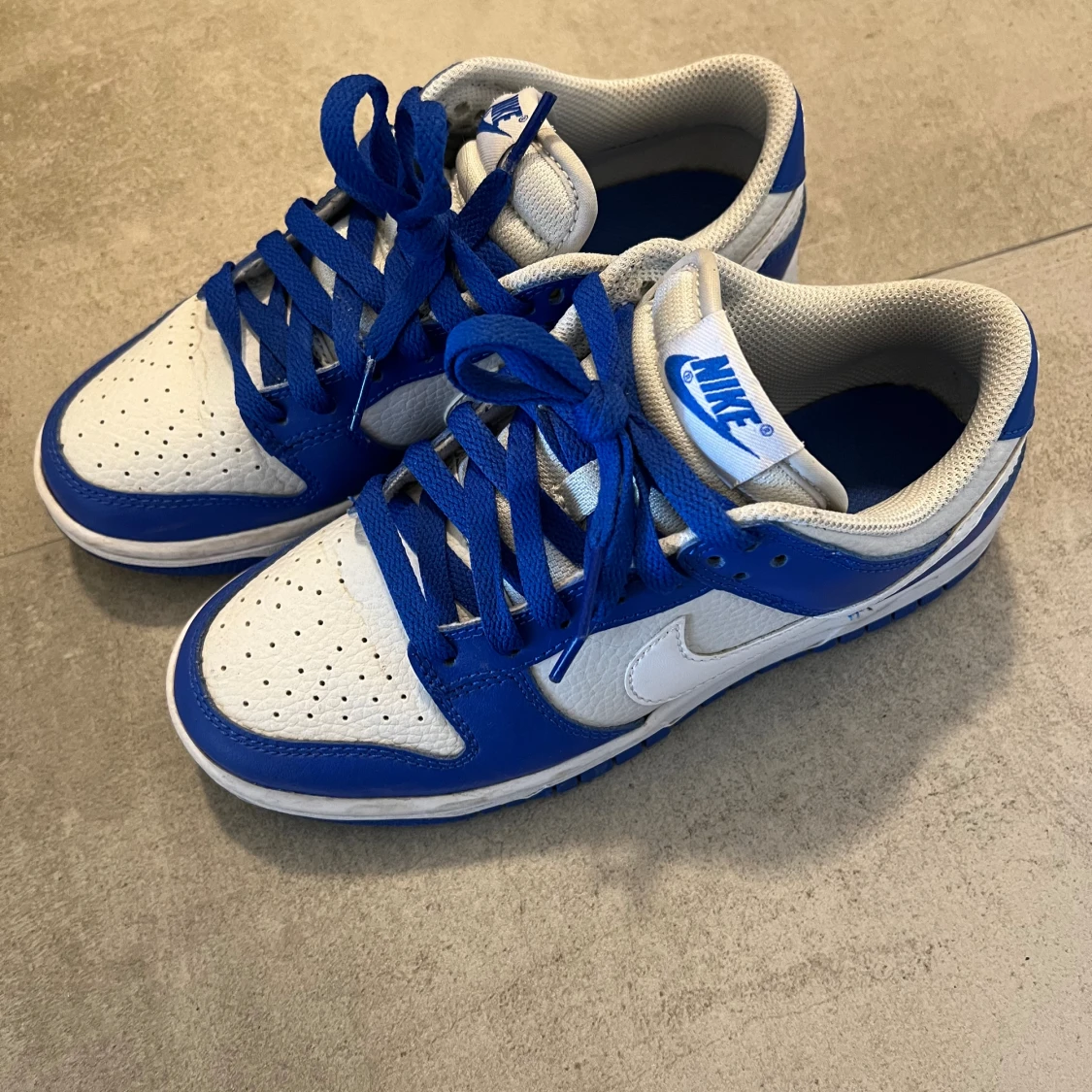 Blå dunks strl 36 - 90