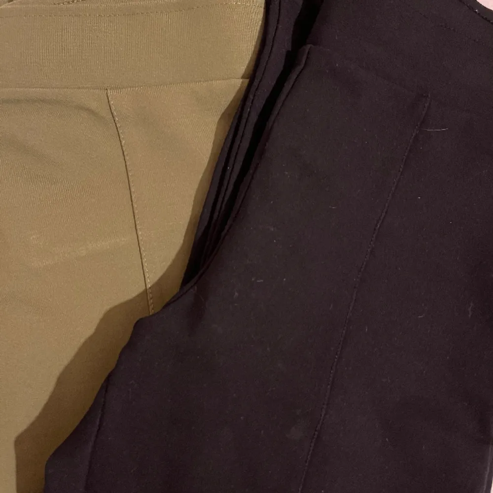 Bootcut kostymbyxor från lindex! Jättesnygga! Tvättas innan postas! . Jeans & Byxor.