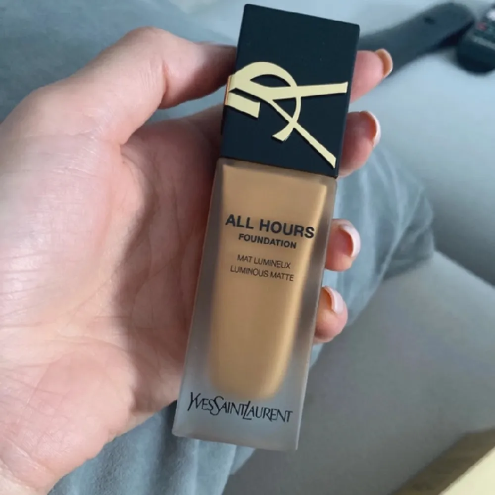 Ysl foundation bara testad. Övrigt.