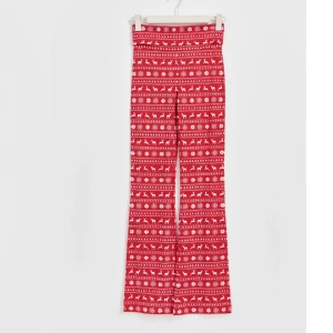 Gina Young pyjamas - Säljer dessa byxor från Gina Young❤️🙌🏼använda fåtal gånger, kan fixa fri frakt om man köper idag (16 dec)