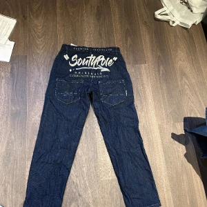 byxor - säljer dessa byxor då ja inte använder dem, coola