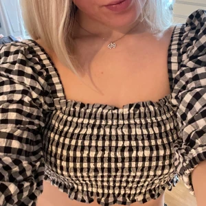 Rutig blus - Gullig blus från Gina Tricot🤍