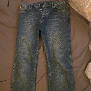 Sjukt fina jeans från märket our legacy, nypris runt 3500