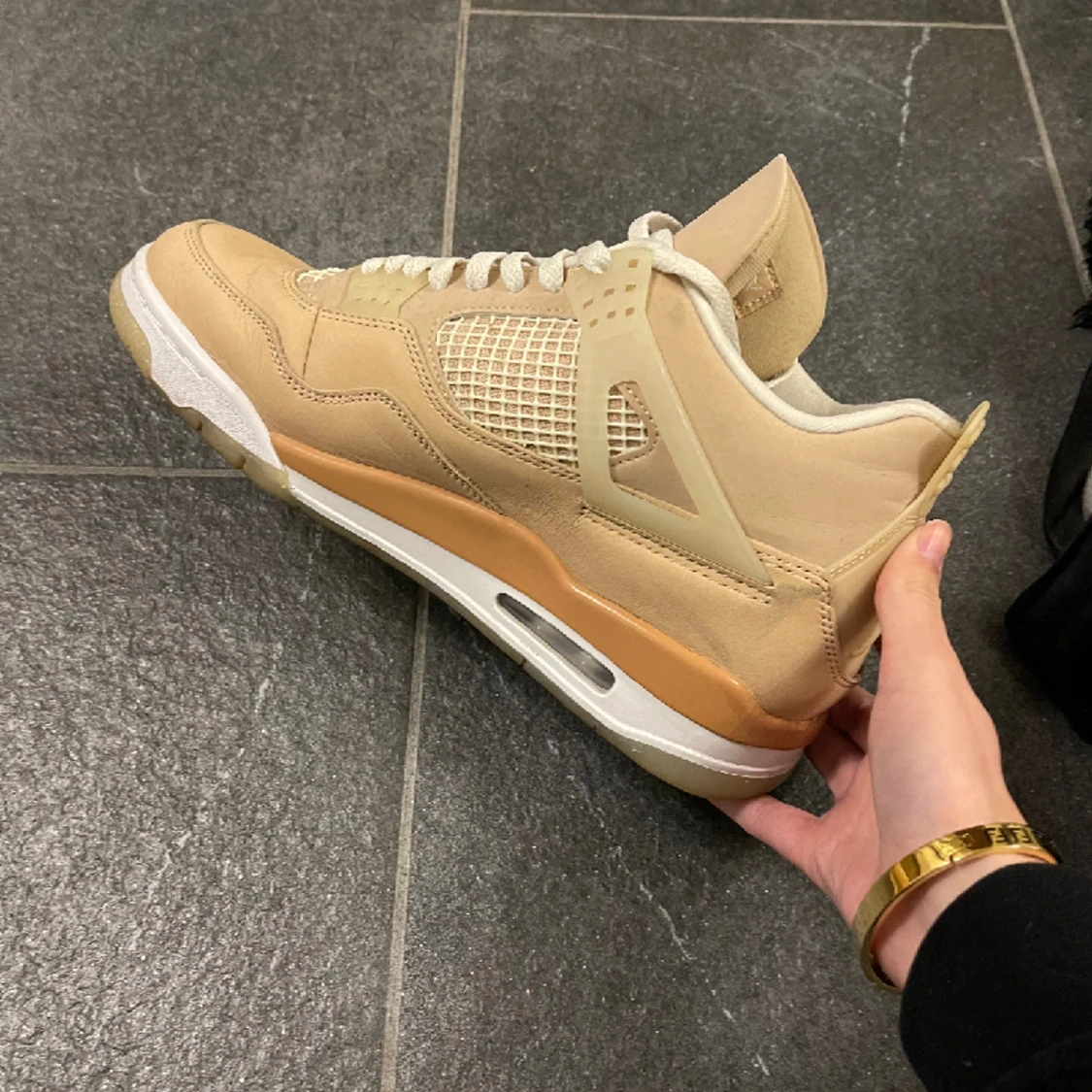 Air Jordan 4 Shimmer - 90