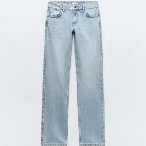 Lågmidjade jeans från zara, endast använda en gång