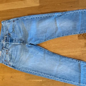  Levis 501or - Oanvända Levis 501. Finns kvitto. Storlek 29/32