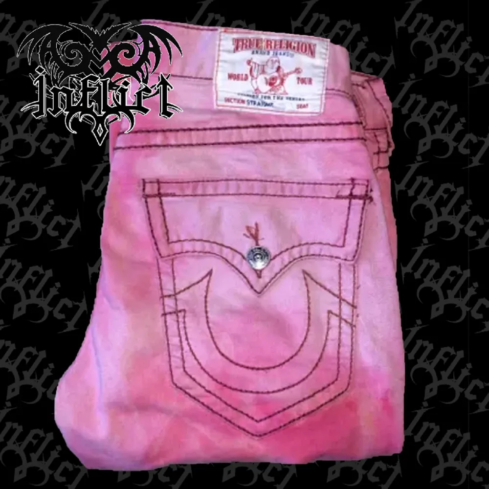 Pink True Religion Jeans Size W32 Sitter bootcut Skicka bud kanske inte säljer!⚠️. Jeans & Byxor.