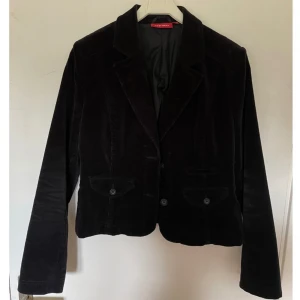 Vintage Manchester jacka från Mexx - Jättefin vintage kavaj / jacka i storlek L från Mexx.