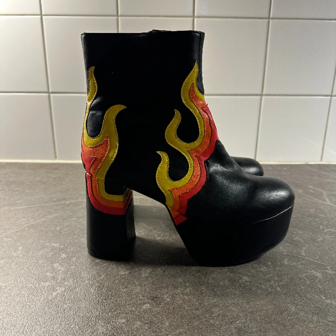 Current mode plattform boots - 90