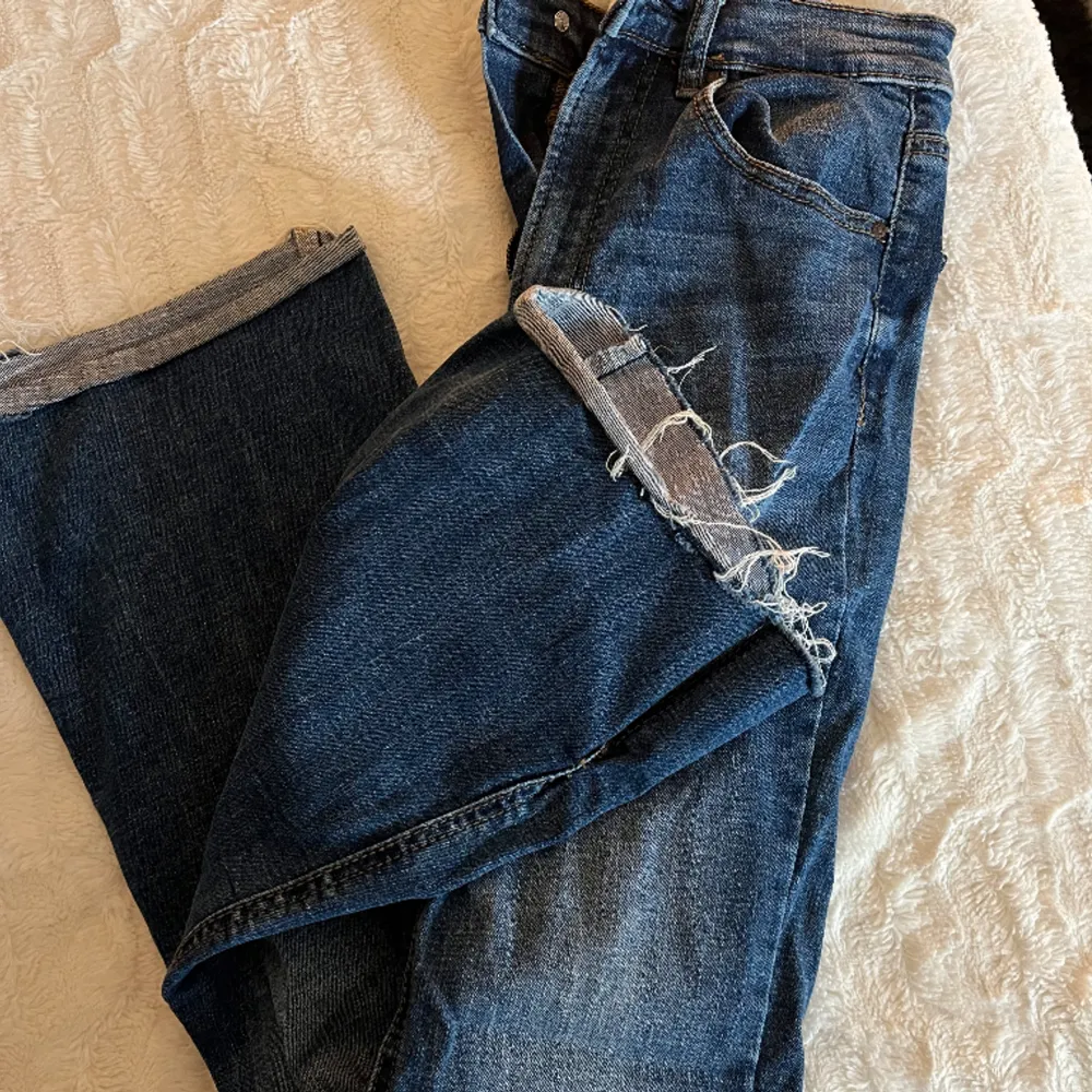 Jeans från stradivarius. Jeans & Byxor.