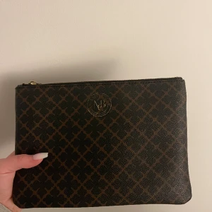 Clutch Malene Birger - Använd men i fint skick, inget axelband🩷