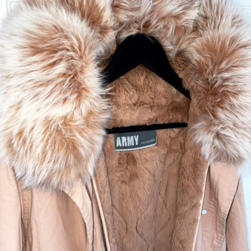 For sale - Womems Parka in very good condition. Light pink colour. Very fluffy and nice. Size 38 /Medium. Come from the luxury brand “Yves Salomon Army”.  New price it was 1200 euro. Now selling cheap. . Jackor.