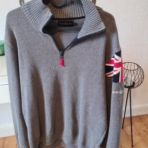 Henri Lloyd - Henri Lloyd tröja. Knappt använd alls. Storlek medium 