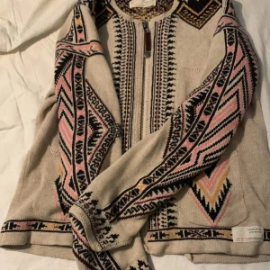 Odd Molly kofta Stl 1 - Kofta i bomull från Odd Molly Stl 1 Motsvarar small. Fint skick 