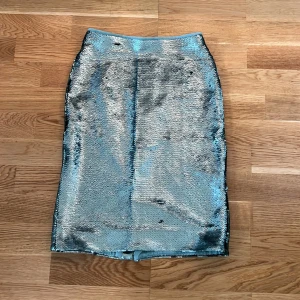 Oanvänd kjol Malene Birger  - Oanvänd kjol från Malene Birger