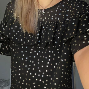 Topp 💕 - Såå fin glittrig topp 💕passar S-L