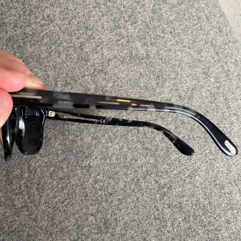 Tja! Säljer nu dessa extremt snygga tom Ford Olivier glasögon. De har sjukt snygg och annorlunda fade och är i fint skick. Nypris ligger runt 3000kr. Missa inte dessa inför sommaren.. Accessoarer.