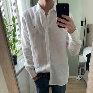 Linne skjorta morris - Tjenare gott folk! Säljer min Morris linne skjorta i storlek M som är i 10/10 skick. Köptes förra sommaren och har inte kommit till allt för mycket användning, därför så gott som ny. Köptes för 1600 säljs för 750. Pris kan diskuteras🤗