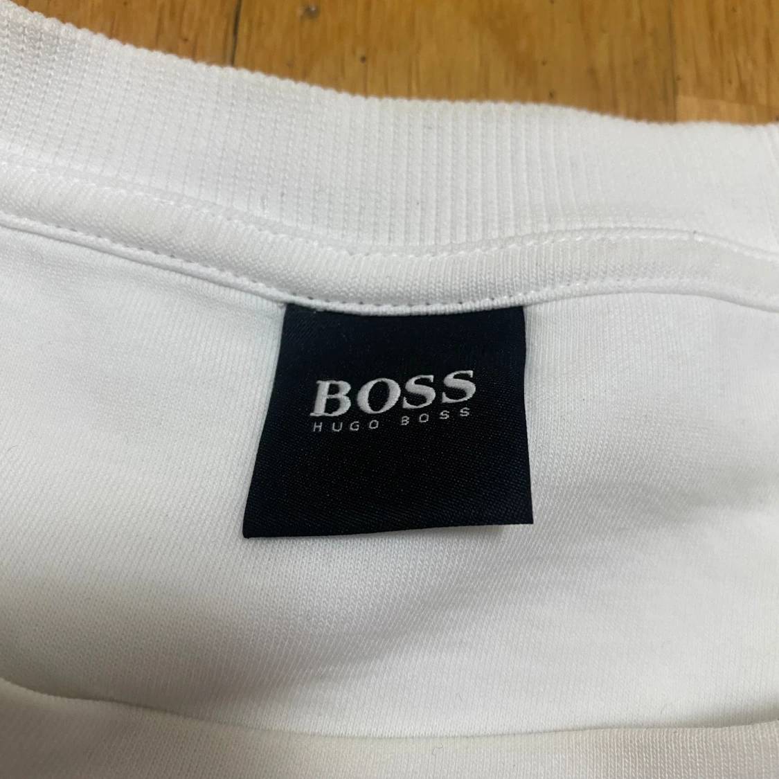 Hugo boss tröja.  - 90