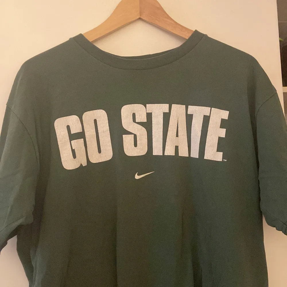 Nike michigan state football team tshirt i stl M.. T-shirts.