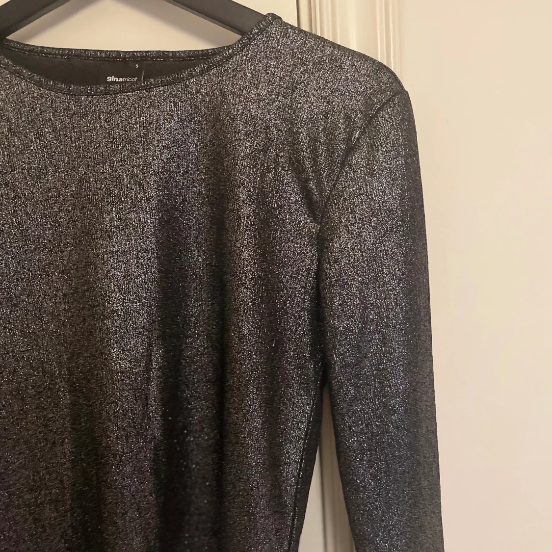 Glittrig festtopp - 90