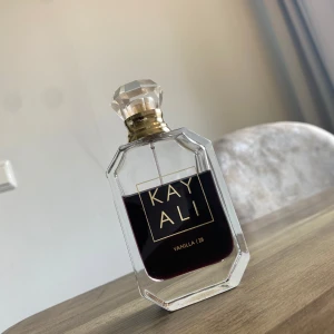 Kayali Vanilla - Kayali Vanilla 50 ml Mängd enligt bild Köpt vinter 2023