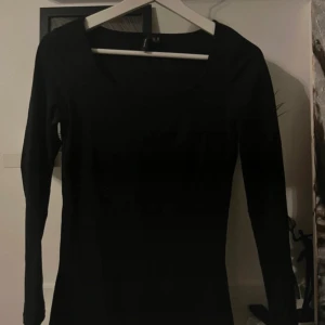Långärmad tröja - Storlek xs