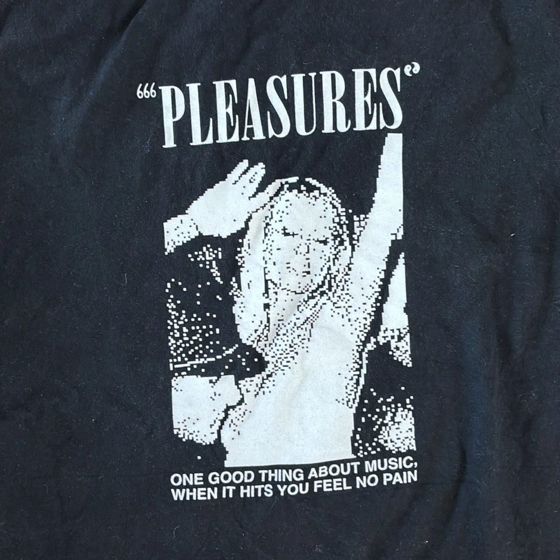 Svart tröja med tryck - 90