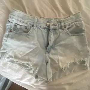 jätte fina jeansshorts som passar bra nu till sommaren!😍