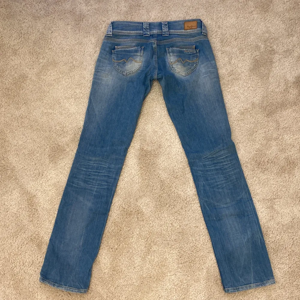 Lågmidjade jeans från pepe jeans, är som nya inte slitna alls . Jeans & Byxor.