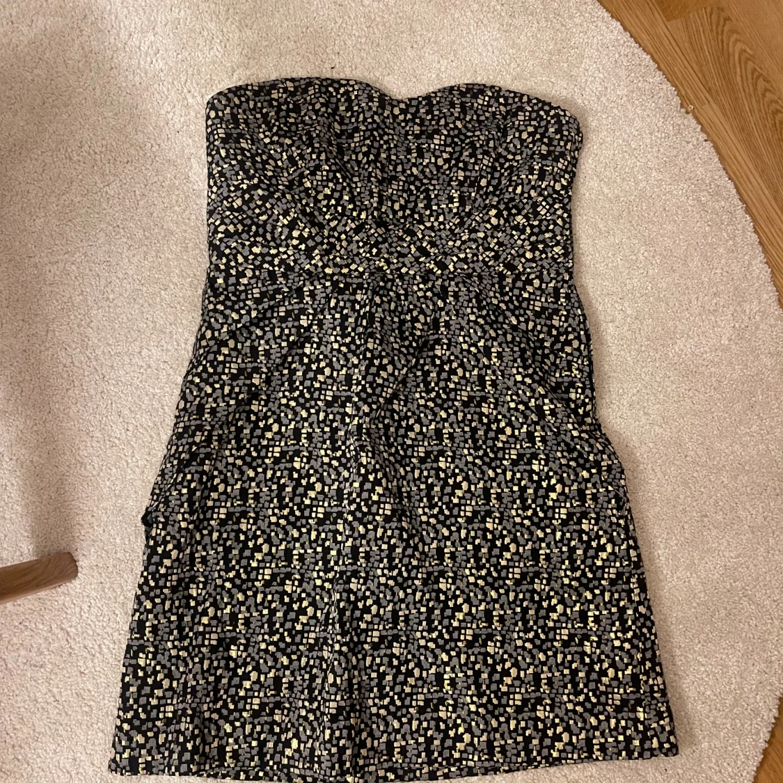 Off shoulder klänning - 90