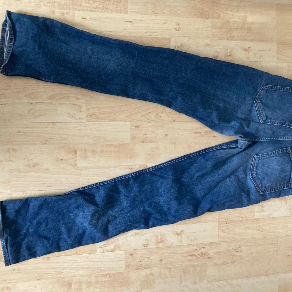 Acne jeans, säljer då de är för stora på mig. Måtten W31 L32. Jeans & Byxor.