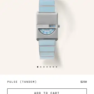 Säljer denna helt nya breda klockan. Oanvänd med plasten kvar. Otrolig klocka inför sommaren! Nypris 2500kr. Skriv vid intresse!