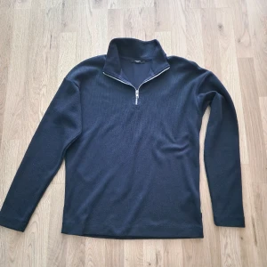 Tröja - Half zip sweatshirt
