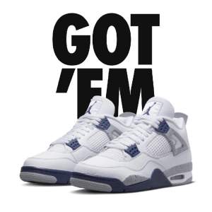 Jordan 4 midnight navy stl 43,  Vann dom på SNKRS, Inte använda och i perfekt kondition, 10/10. Skriv vid funderingar eller frågor om flera bilder.