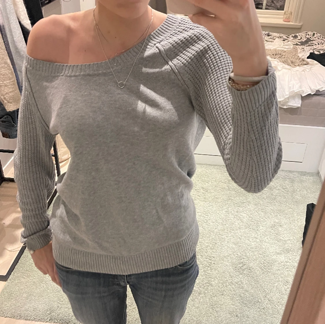 Offshoulder Tröja - 90