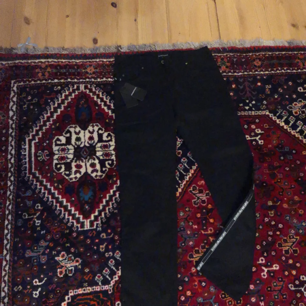 Aldrig använda med prislapp! Snygga o bekväma Storlek för 12 år . Jeans & Byxor.