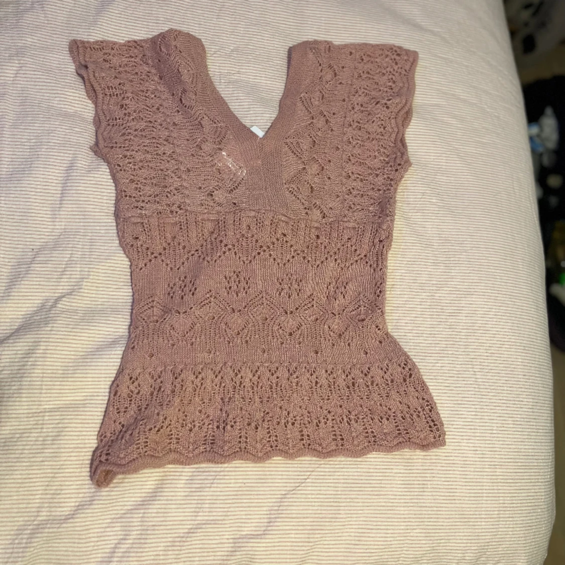 Rosa stickad tröja - 91