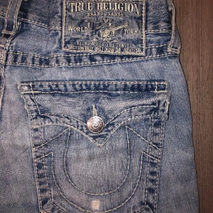 TRUE RELIGION JEANS - Säljer mina True Religion jeans derför att jag behöver mer pengar W34 L30
