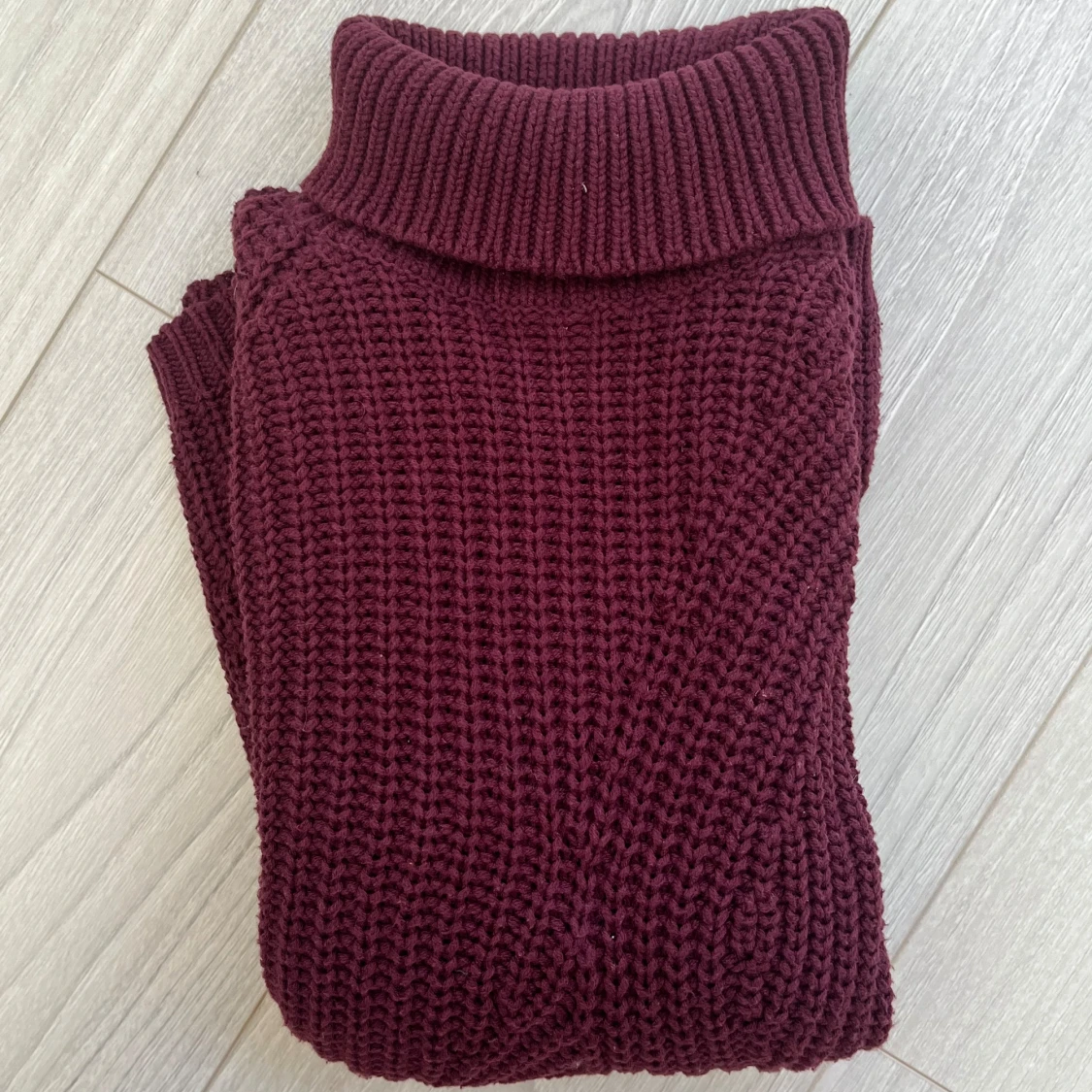 Pieces stickad yröja - 90