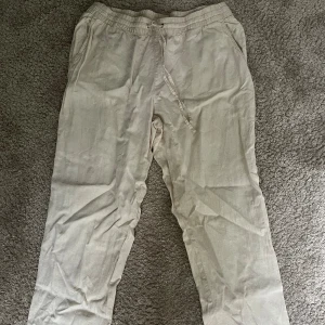 Linnebyxor - Köpta för några år sedan och ganska flitigt använda💗