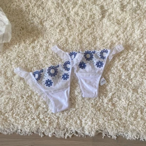 Intimissimi underkläder - Två oanvända med lappen kvar, köpte fel storlek och bor inte tillräckligt nära en butik för att returnera. Två par för 160kr eller ett par för 80kr