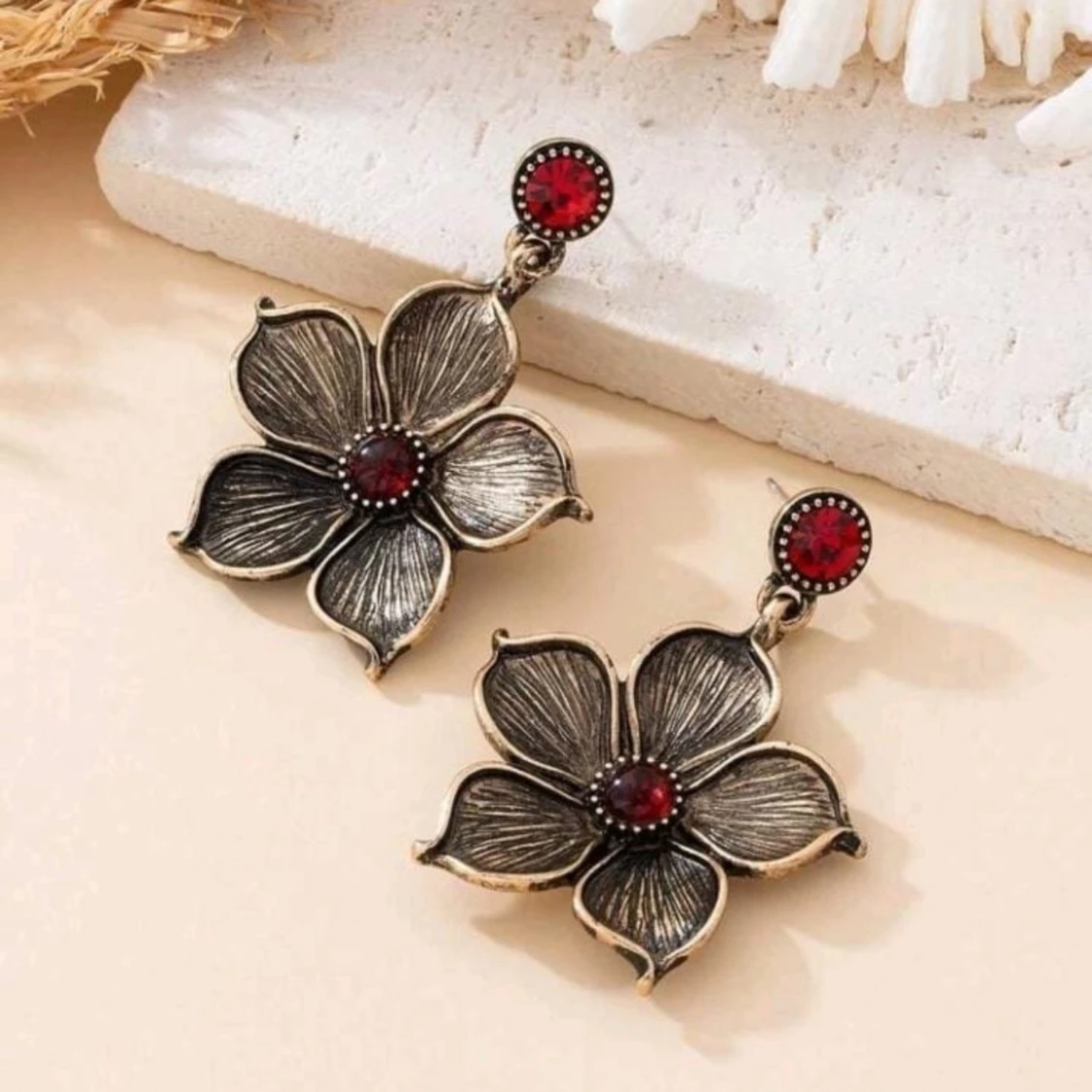 Guldpläterade örhängen i gammal stil  - 90