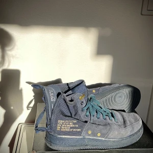 Nike Air Force - 42.5