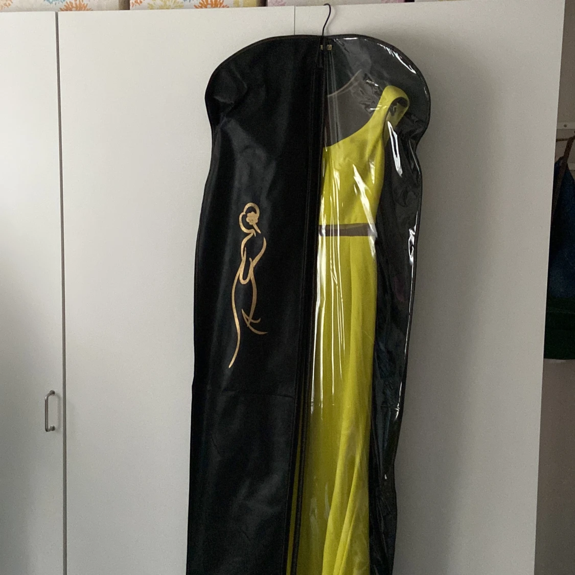 Vacker grön aftonklänning  - 93