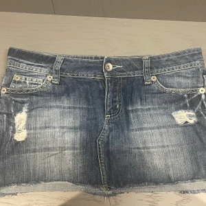 Jeans kjol - Super snygg jeans kjol från house of denim. Storlek 36/S. Bra skick!