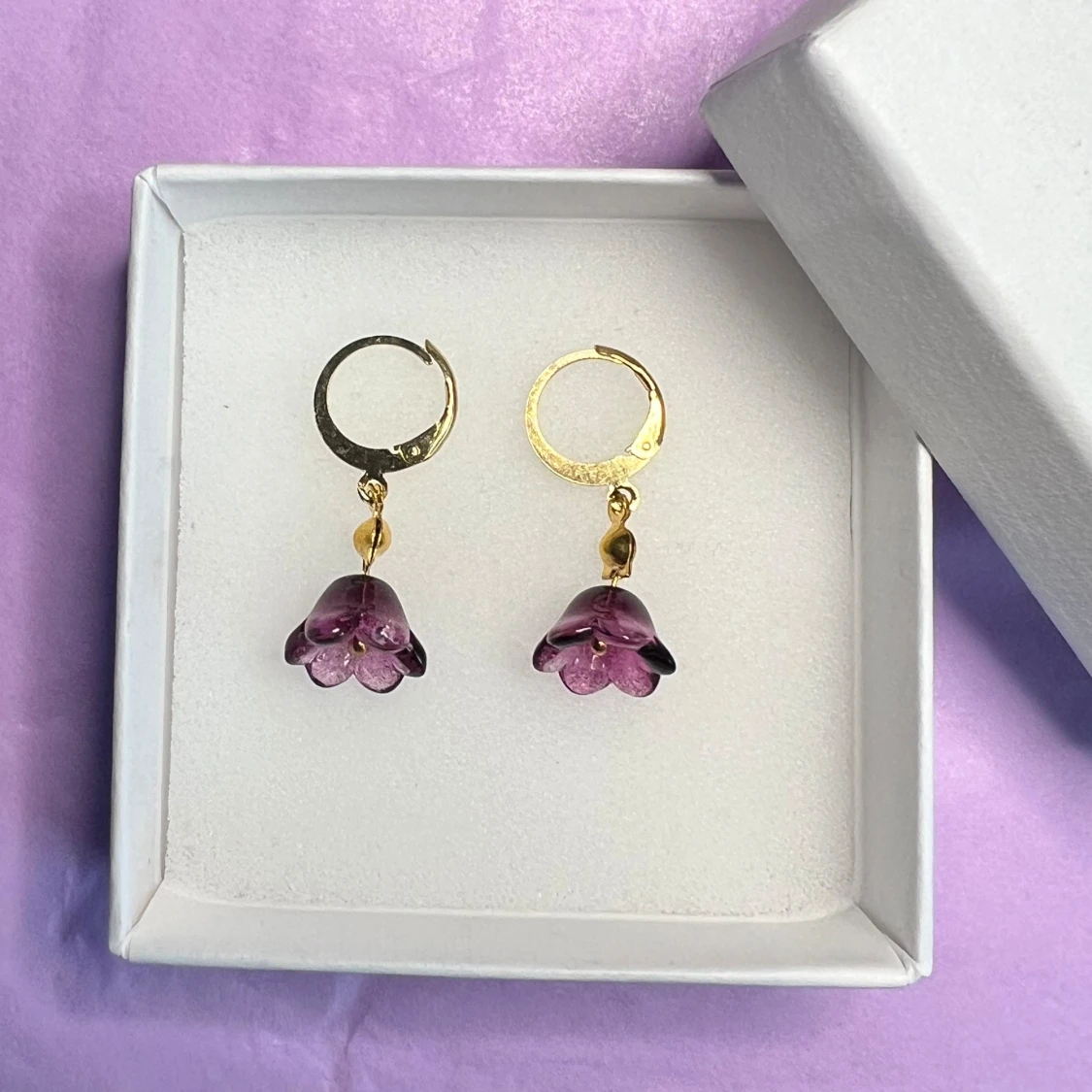 Söta örhängen💜