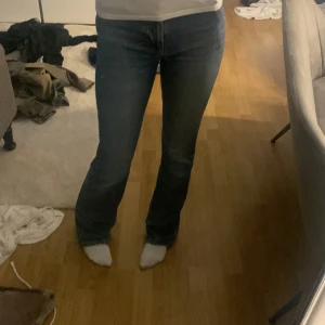 Bootcut jeans - Säljer mina jätte fina jeans som sitter perfekt men kommer inte till användning❤️