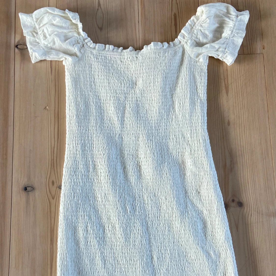 Kort vit klänning - 91