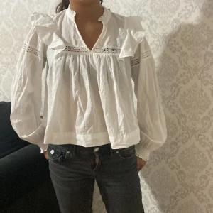 Blus Gina tricot - Den är för liten på mig. Helt ny oanvänd. Prislapp på.